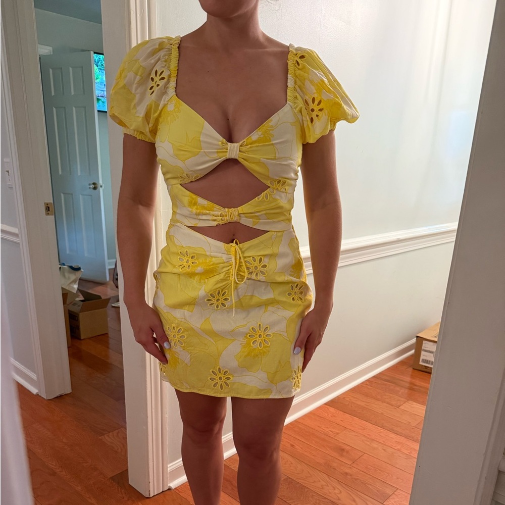 Sabo Skirt Yellow cutout Floral Mini Dress